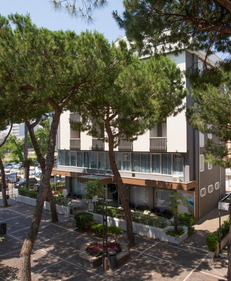 Hotel Norma Misano Adriatico Bagian luar foto