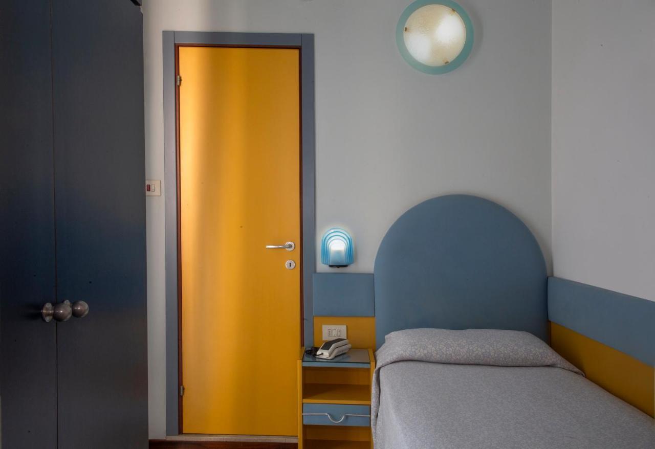 Hotel Norma Misano Adriatico Bagian luar foto