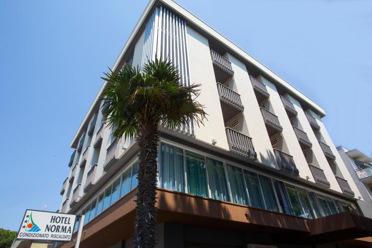 Hotel Norma Misano Adriatico Bagian luar foto
