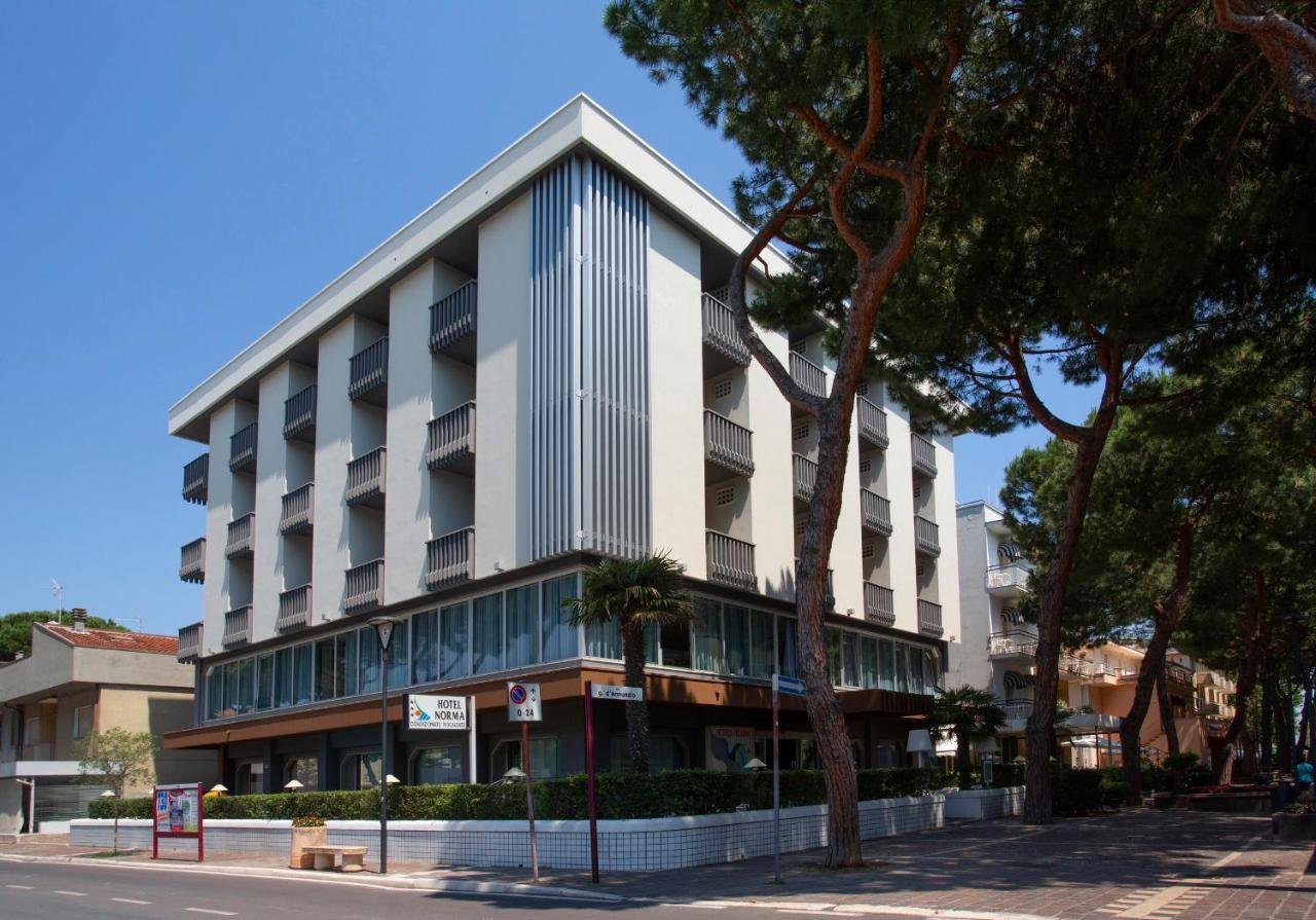 Hotel Norma Misano Adriatico Bagian luar foto
