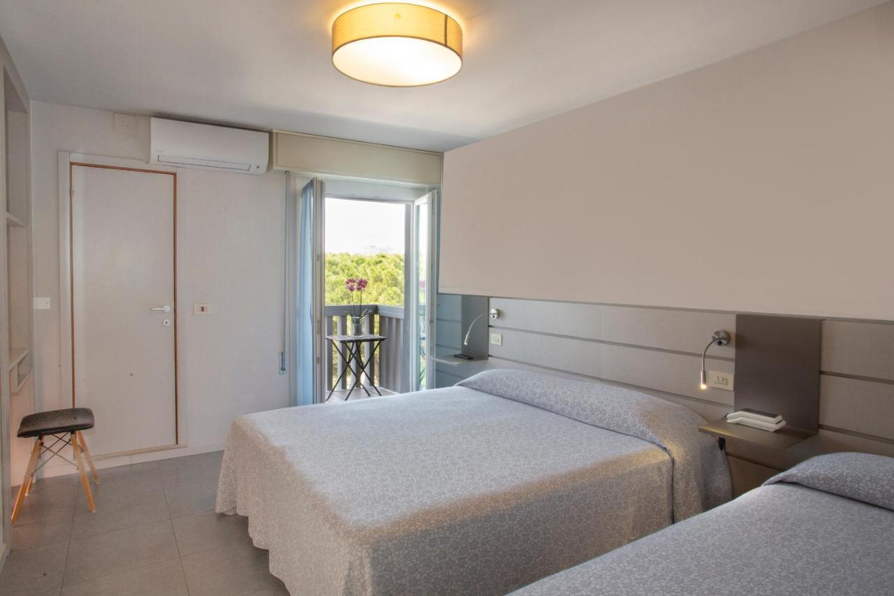 Hotel Norma Misano Adriatico Bagian luar foto
