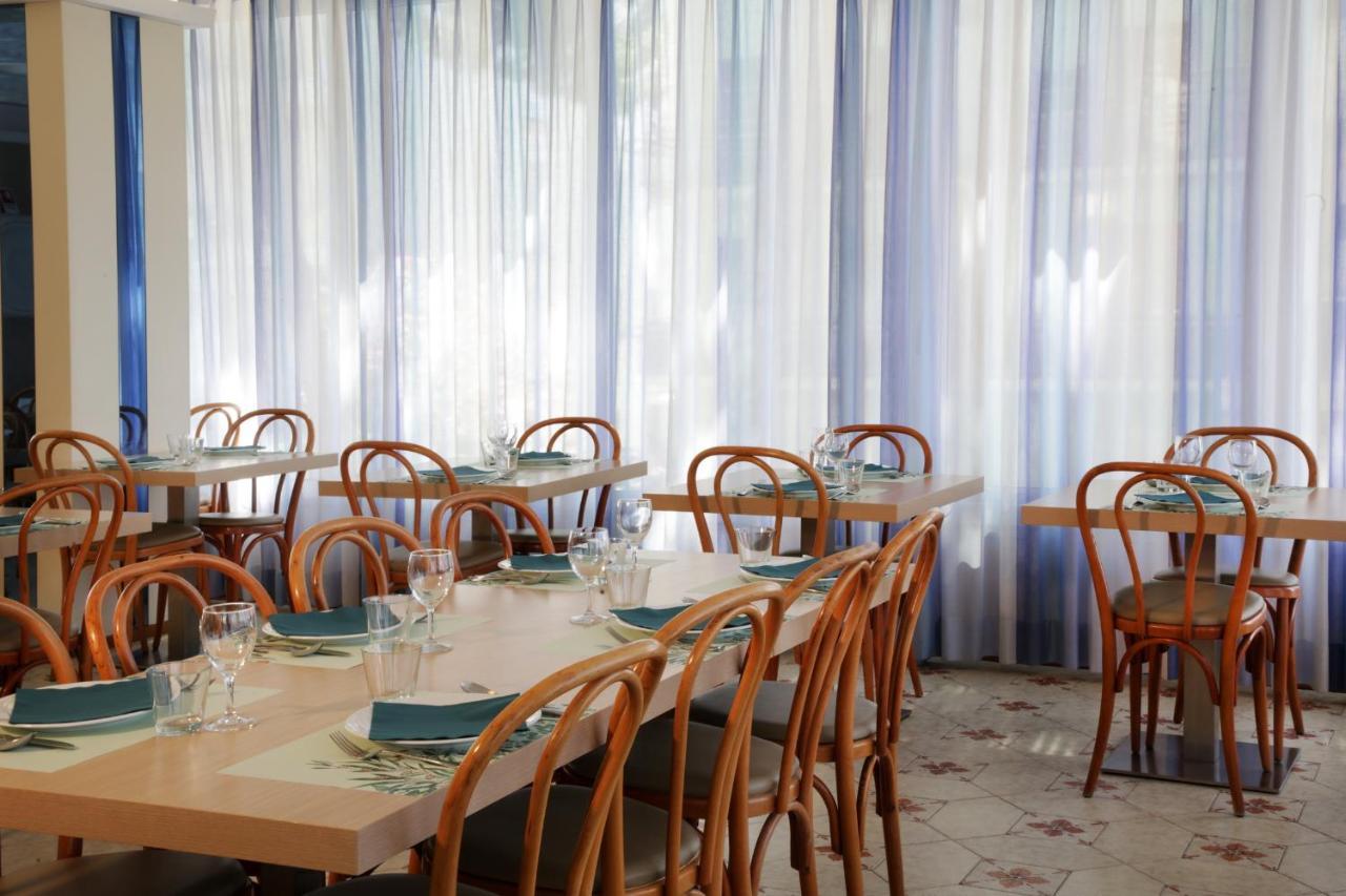 Hotel Norma Misano Adriatico Bagian luar foto