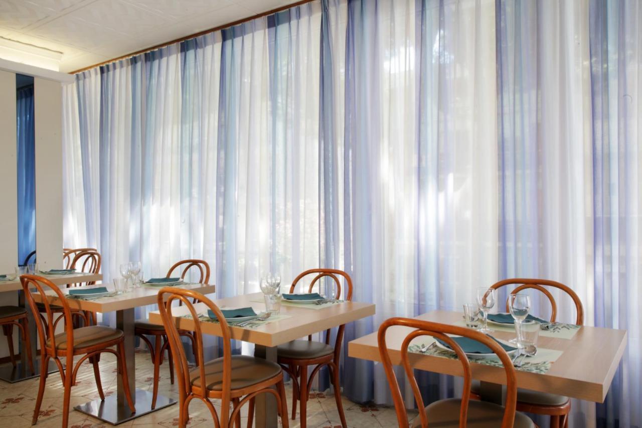 Hotel Norma Misano Adriatico Bagian luar foto