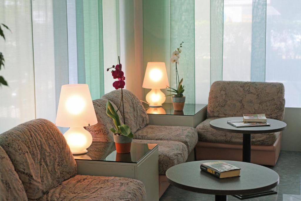 Hotel Norma Misano Adriatico Bagian luar foto